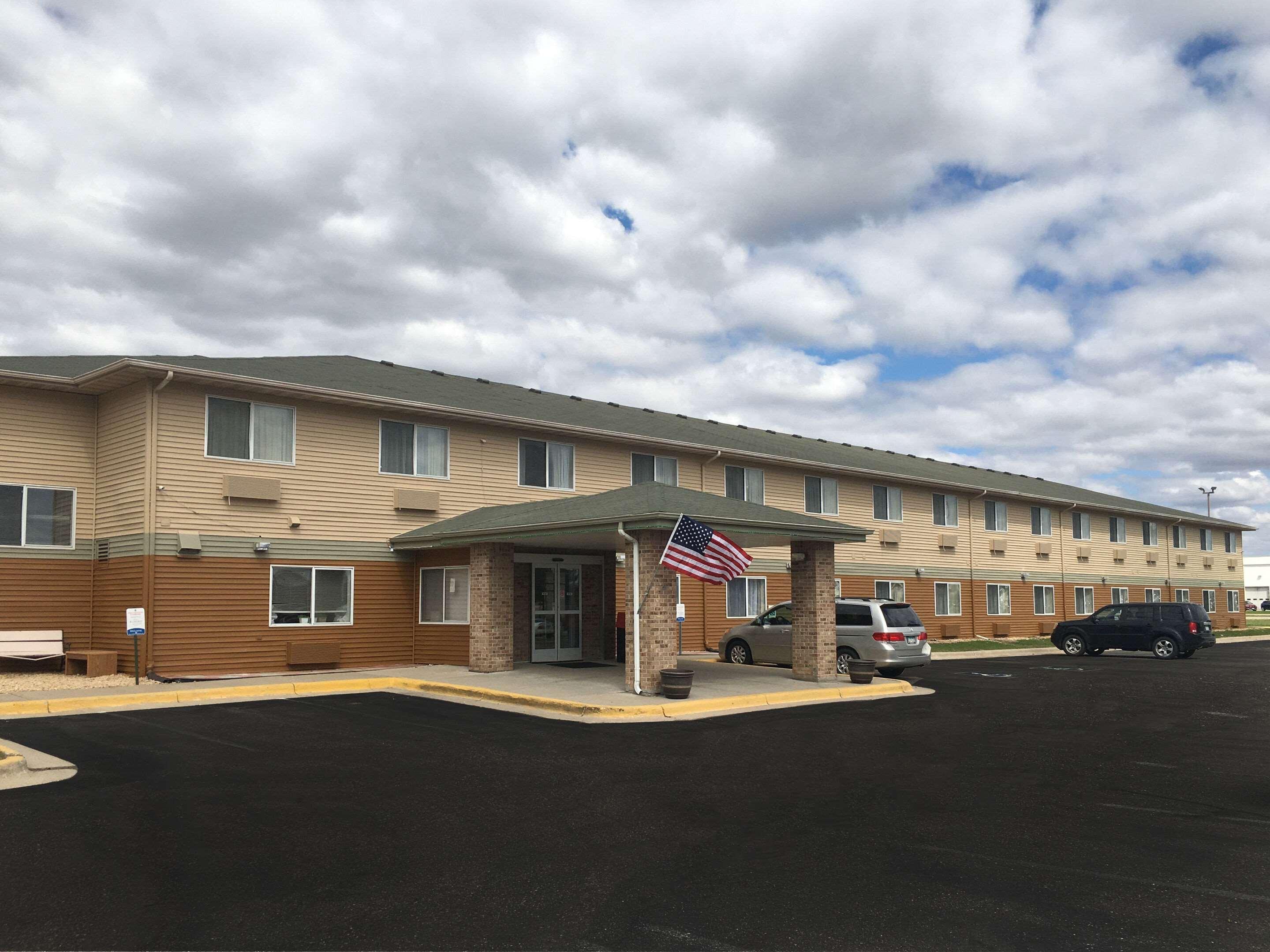 Quality Inn & Suites Манкейто Экстерьер фото