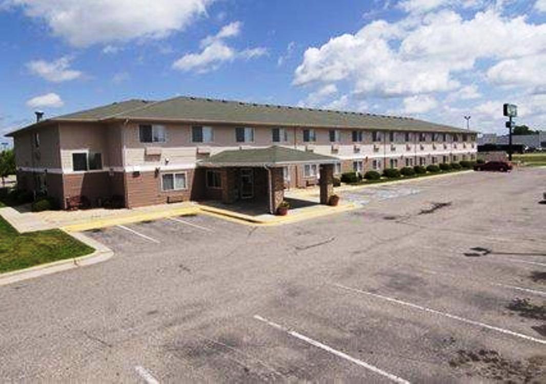 Quality Inn & Suites Манкейто Экстерьер фото